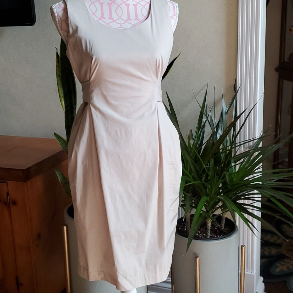 Adrienne Vittadini cream dress size 4